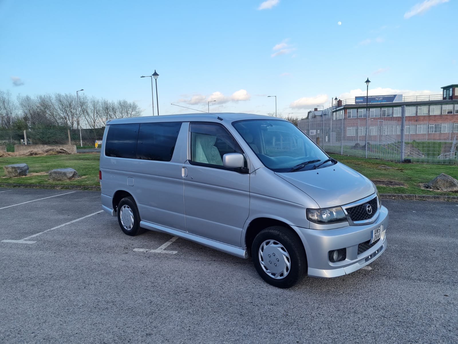 Mazda Bongo 2.0 Petrol Aero Model 2001 8 Seater