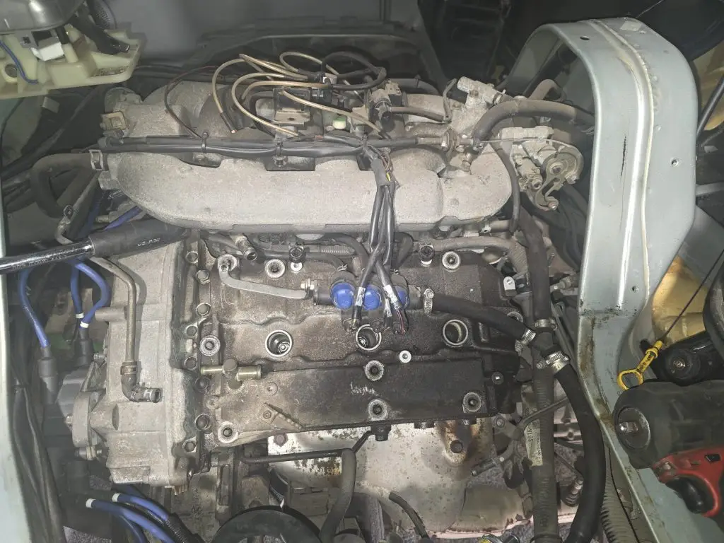 Mazda Bongo Head removal for rocker cover gaskets
