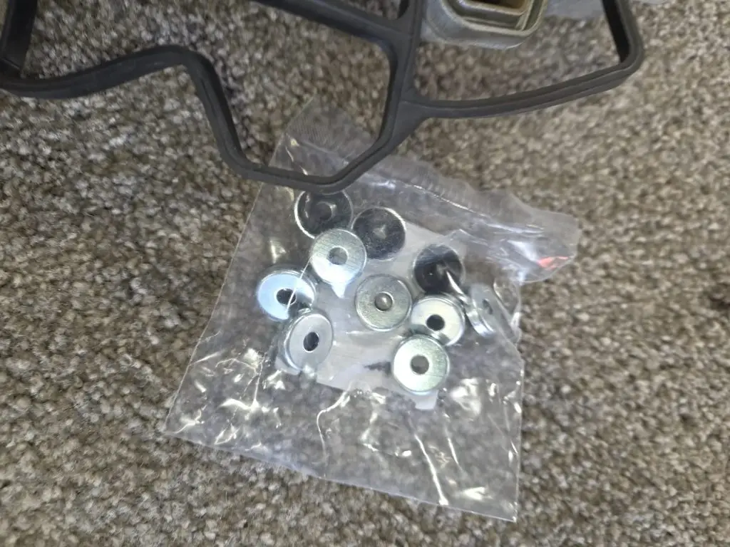 Mazda Bongo rocker cover gaskets
